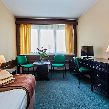 Aparthotel Olimpia Poznań Esterno foto